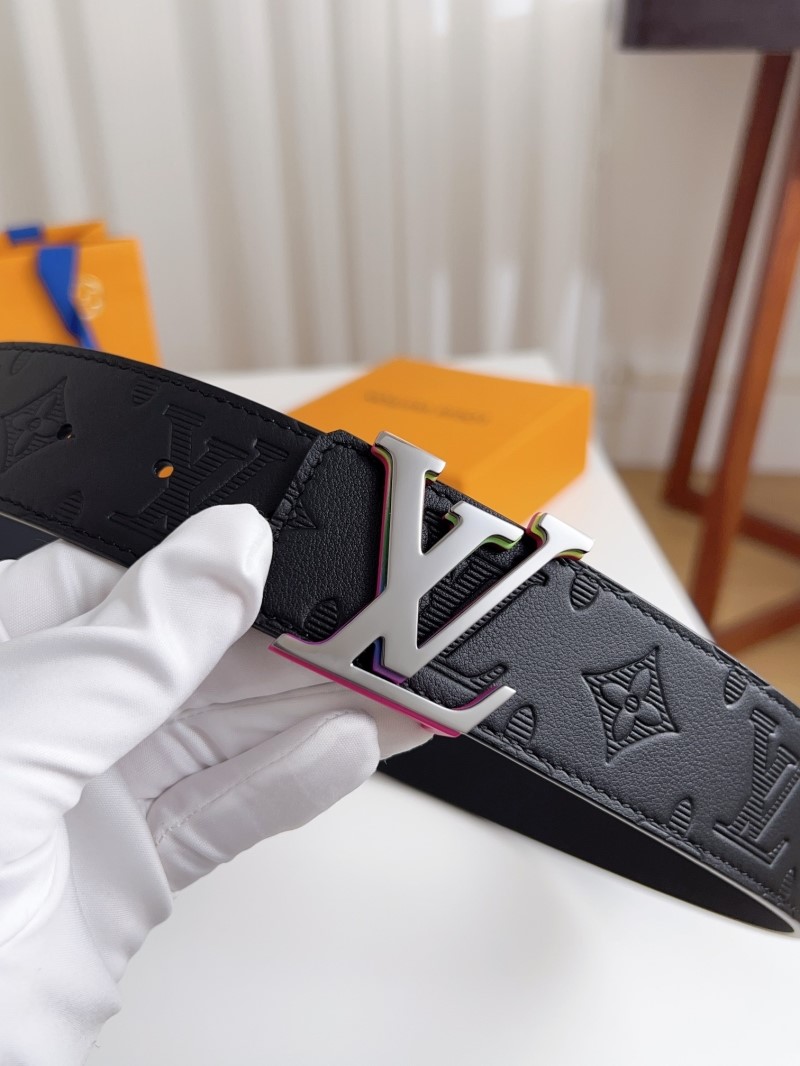 l0vis Vvtt0n belts